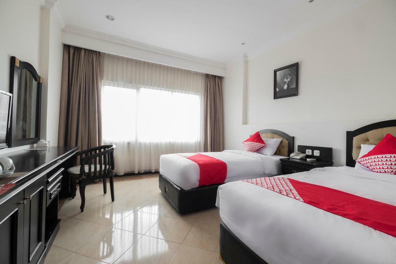 Hotel Sutomo Makassar Exterior foto