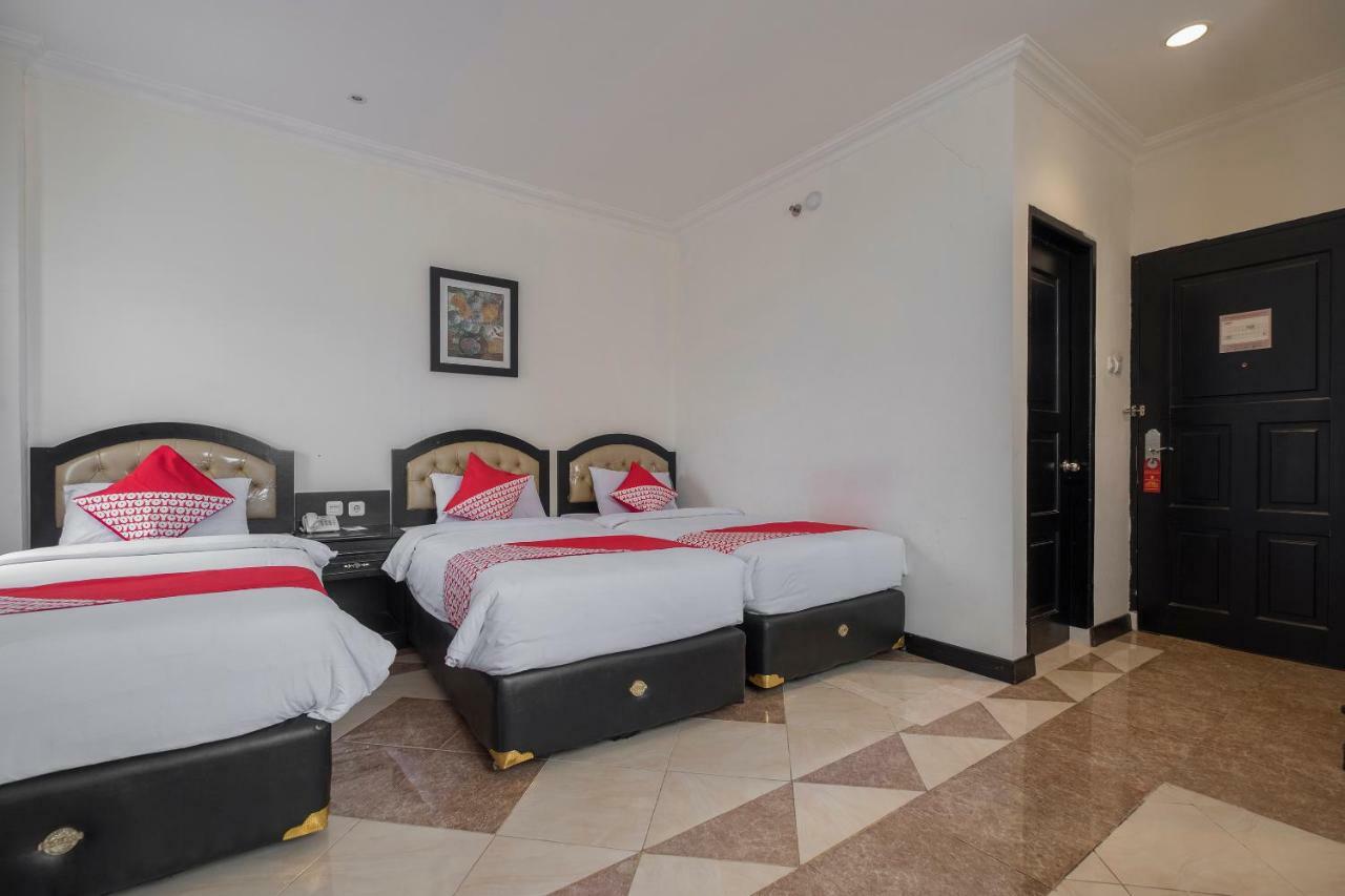 Hotel Sutomo Makassar Exterior foto