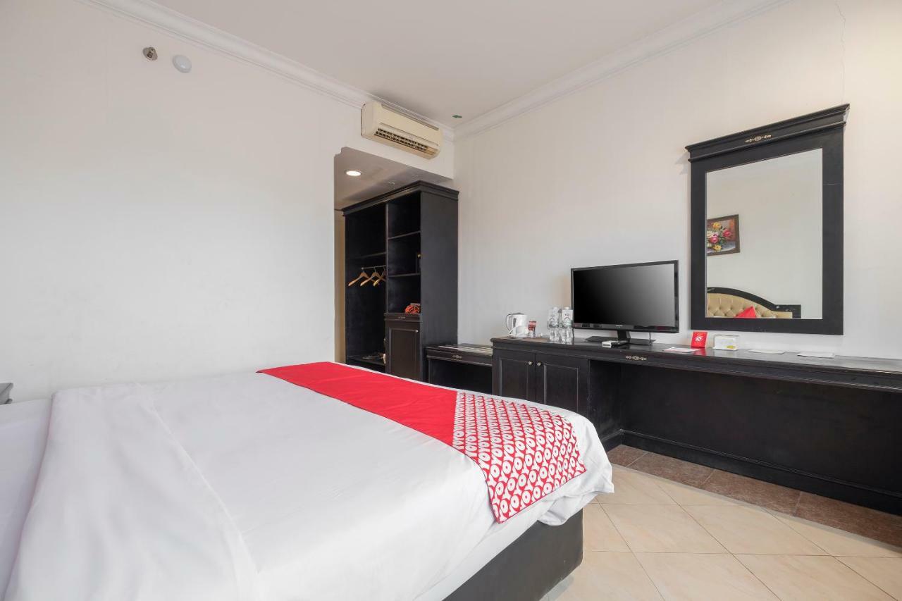 Hotel Sutomo Makassar Exterior foto